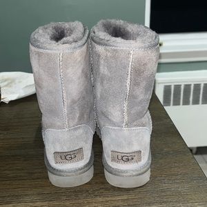 Used womens uggs